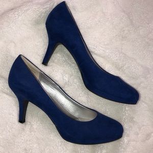 Kelly & Katie Royal Blue Suede Pumps